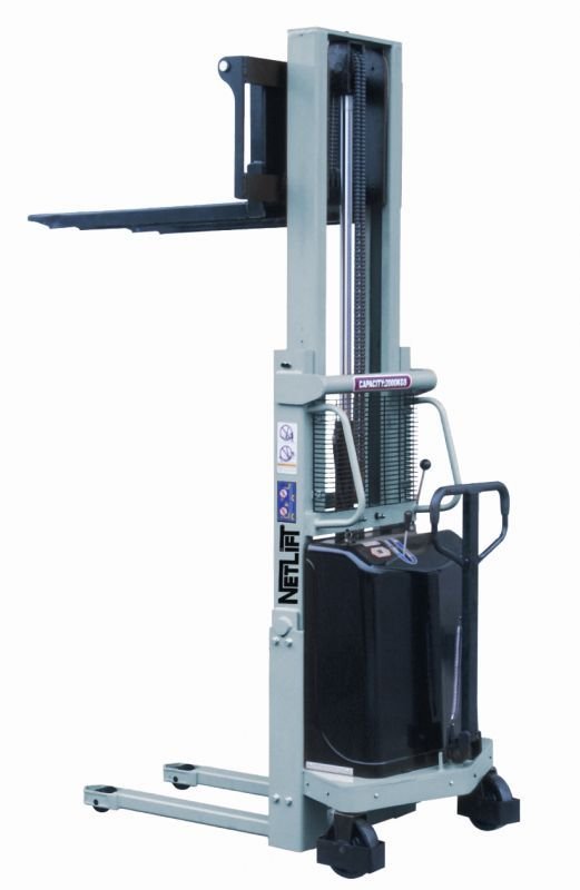 NETLIFT NL-DYC 15-30 AKÜLÜ İSTİF MAKİNASI (1500 KG)